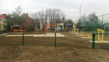 Plac rekreacji dla dzieci i dorosłych w Steblowie oddany do użytku