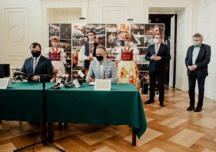 Koszęcin: Przed nami rewitalizacja zabytkowego parku w siedzibie Zespołu Pieśni i Tańca “Śląsk”