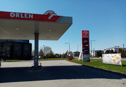 Litr benzyny na stacji Orlen w Lublińcu droższy niż na Orlenie w pobliskiej Ciasnej. Zdziwiona mieszkanka pyta: dlaczego?