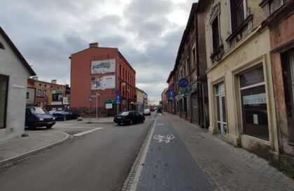 Lubliniec: Niebawem montaż kamery miejskiego monitoringu z widokiem na sklep monopolowy. Co na to właściciel?