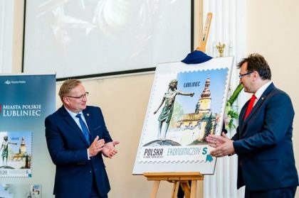 Miasto Lubliniec uwiecznione na dwóch milionach znaczków wprowadzonych przez Pocztę Polską